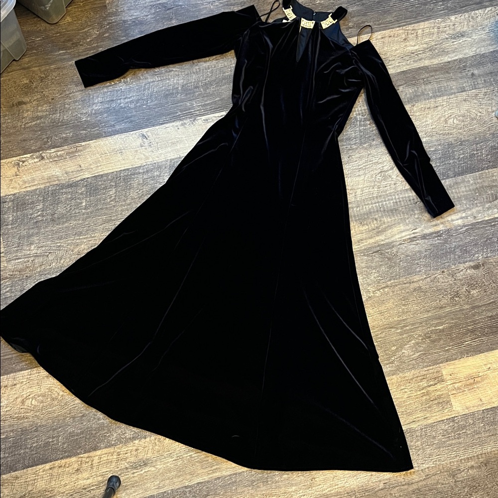 Cache vintage deep blue Velvet Dress with Rhinestone Accents, off the shoulder